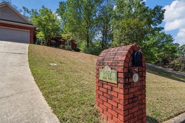2307 Bridle Court, Phenix City, AL 36867