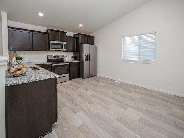 1925 Prescott Trail, Galesburg, MI 49053