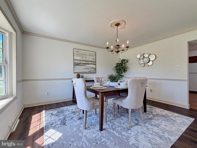 5880 WEDDING CT, Welcome, MD 20693