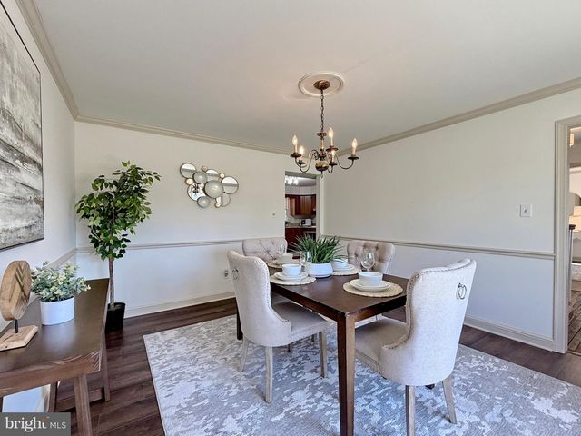 5880 WEDDING CT, Welcome, MD 20693