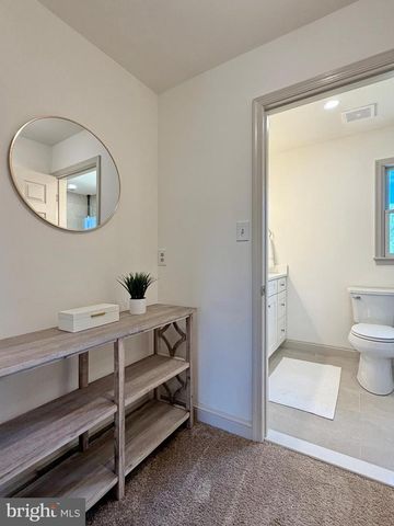 5880 WEDDING CT, Welcome, MD 20693