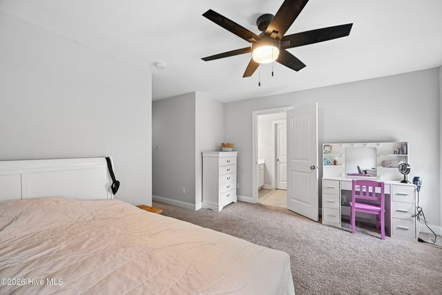 955 Grandview Drive, Hampstead, NC 28443