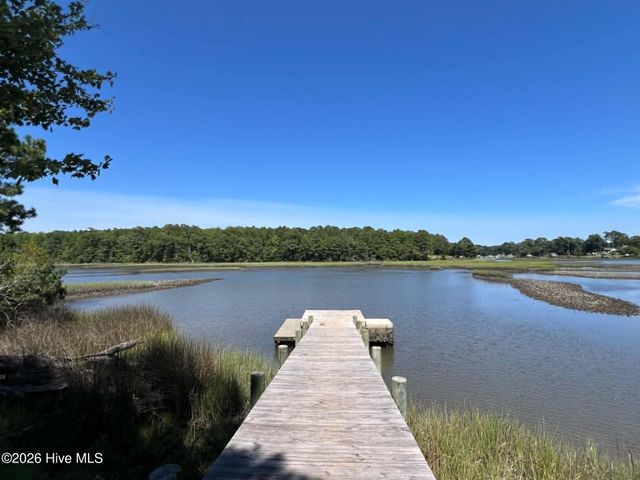 955 Grandview Drive, Hampstead, NC 28443
