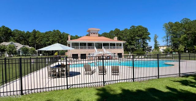 955 Grandview Drive, Hampstead, NC 28443