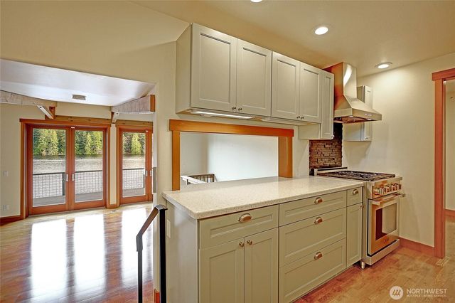 18727 Lakewood Road, Stanwood, WA 98292