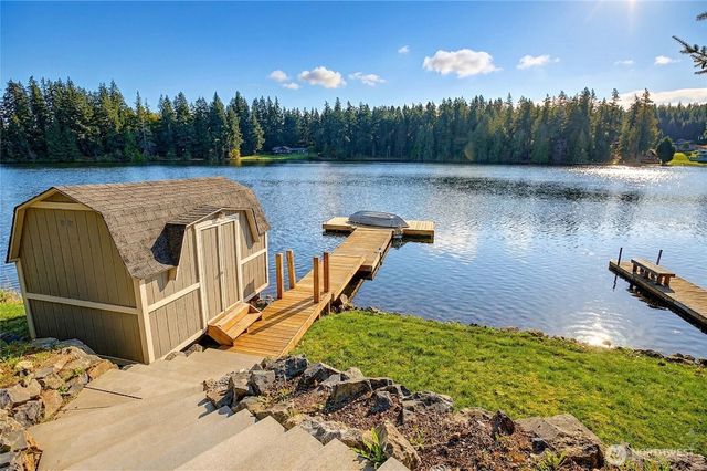 18727 Lakewood Road, Stanwood, WA 98292