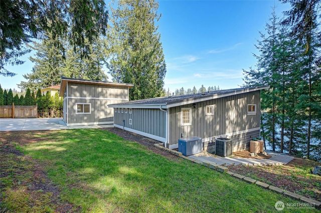 18727 Lakewood Road, Stanwood, WA 98292