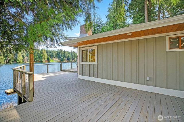 18727 Lakewood Road, Stanwood, WA 98292