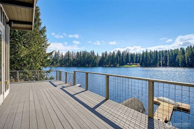 18727 Lakewood Road, Stanwood, WA 98292