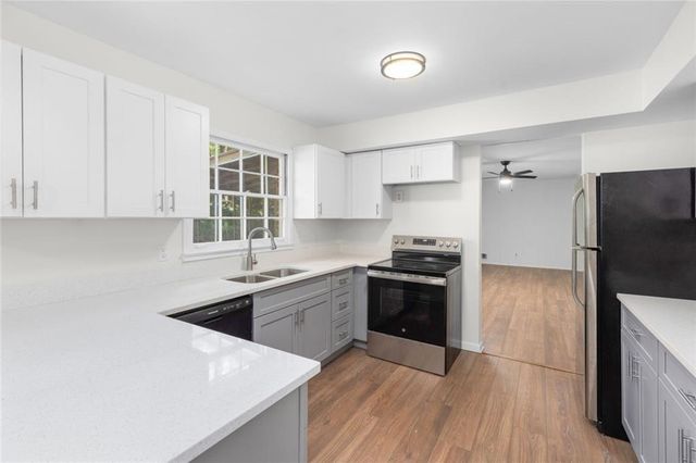 4132 Rue Saint Germain, Stone Mountain, GA 30083