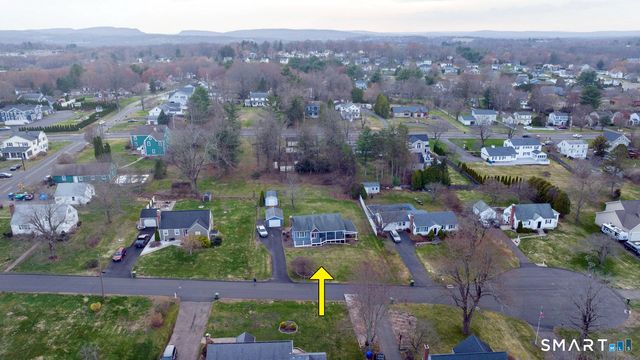 5 Parkview Road, Cromwell, CT 06416