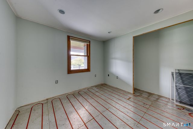 5 Parkview Road, Cromwell, CT 06416