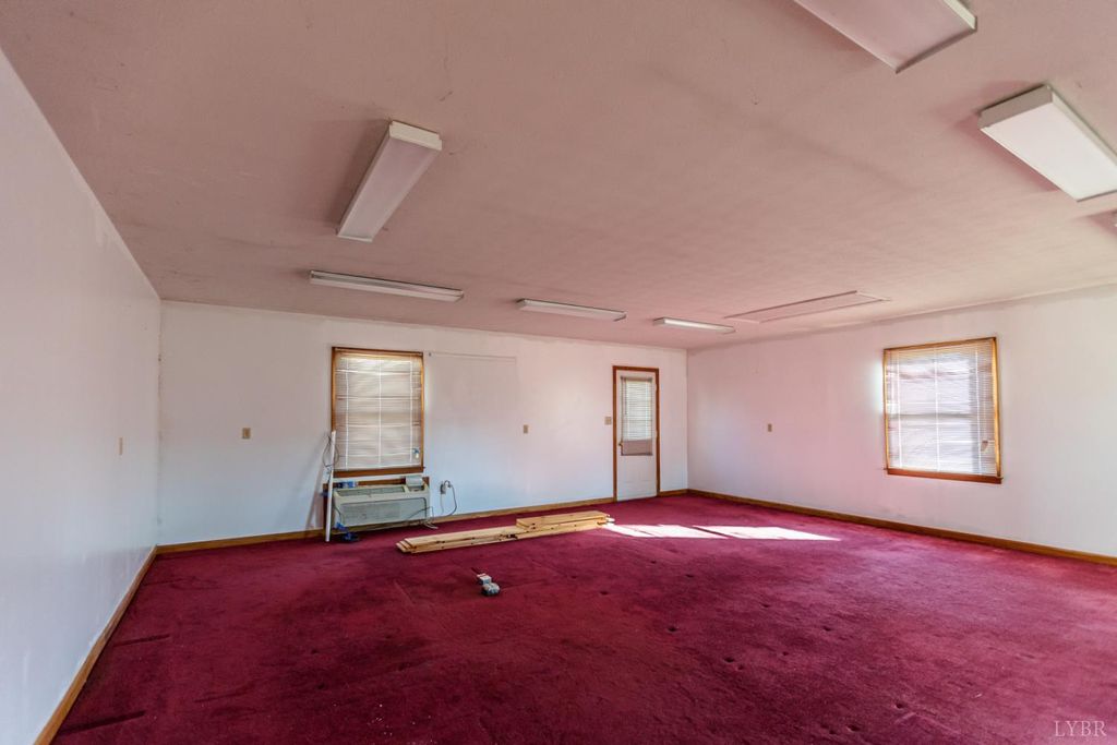 Image 24 of property listing at 1130 Vermillion Road, Appomattox, VA 24522