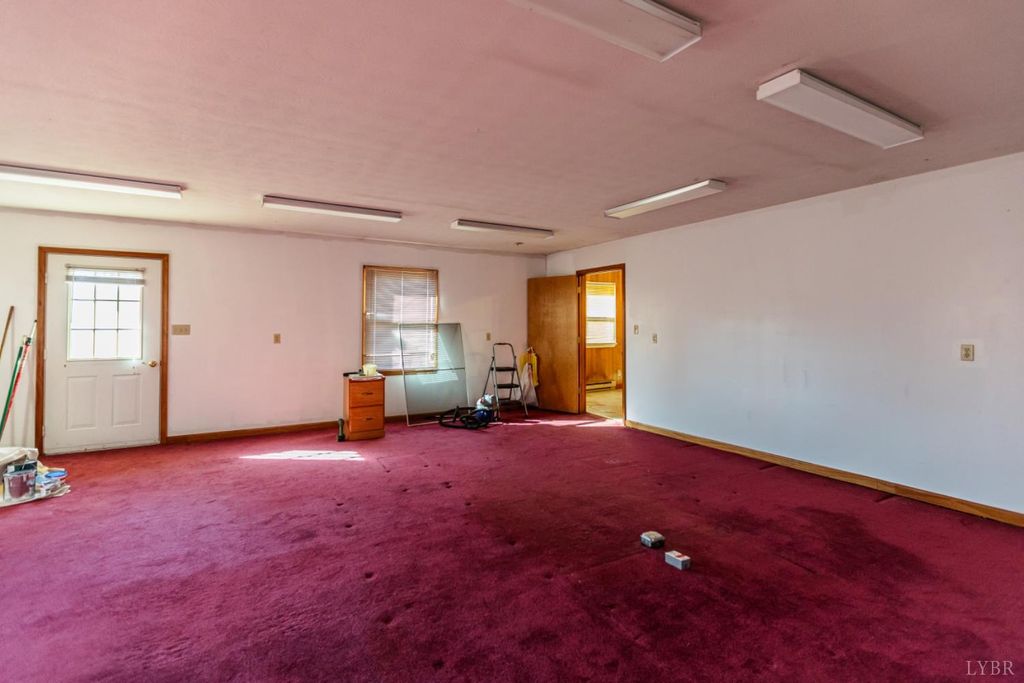 Image 25 of property listing at 1130 Vermillion Road, Appomattox, VA 24522