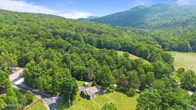 142 Wagon Wheel Lane, Pioneer, TN 37847
