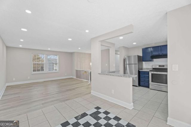 5268 Kinsdale Lane, Stone Mountain, GA 30088