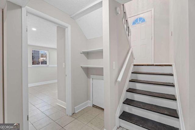 5268 Kinsdale Lane, Stone Mountain, GA 30088