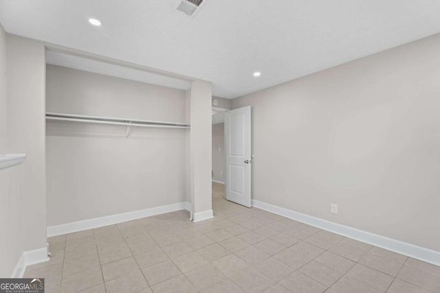 5268 Kinsdale Lane, Stone Mountain, GA 30088