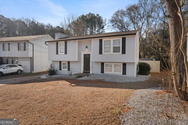 5268 Kinsdale Lane, Stone Mountain, GA 30088