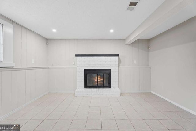 5268 Kinsdale Lane, Stone Mountain, GA 30088