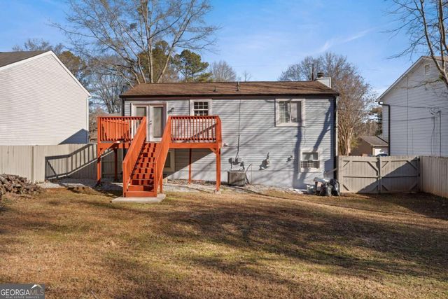 5268 Kinsdale Lane, Stone Mountain, GA 30088