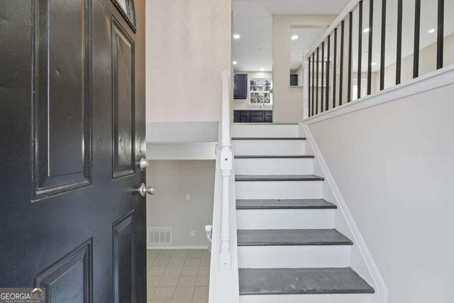 5268 Kinsdale Lane, Stone Mountain, GA 30088