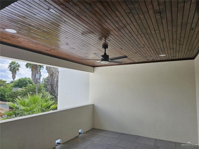 5500 N Crown Point, Pharr, TX 78577