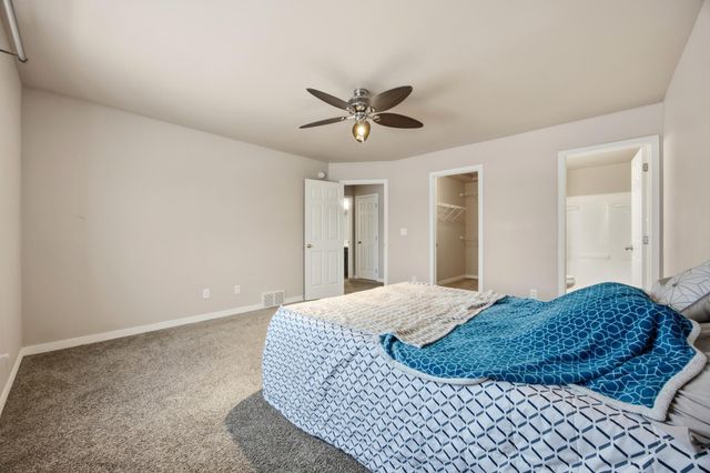 939 Eaglewood Avenue, West Fargo, ND 58078