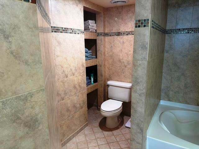 2560 S Ocean Boulevard 603, Palm Beach, FL 33480