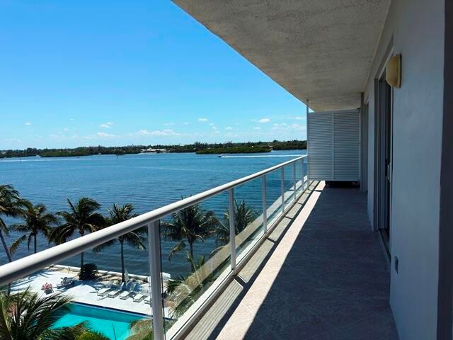 2560 S Ocean Boulevard 603, Palm Beach, FL 33480