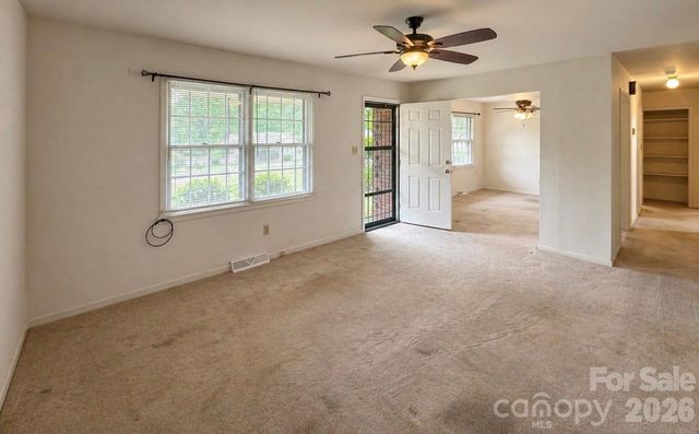 406 E L Street, Newton, NC 28658