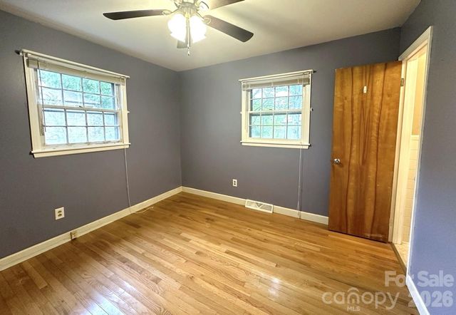 406 E L Street, Newton, NC 28658