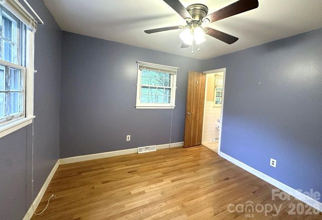 406 E L Street, Newton, NC 28658