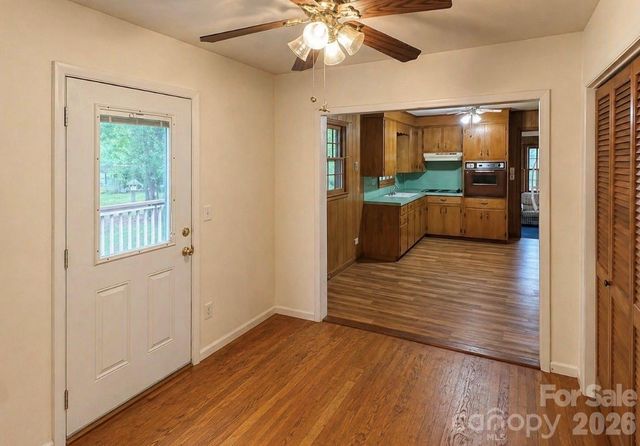 406 E L Street, Newton, NC 28658