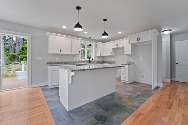 11 Stephanie Drive, Gardner, MA 01440