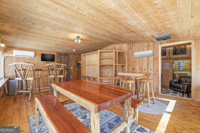 355 Henslee Hollow Lane, Rabun Gap, GA 30568