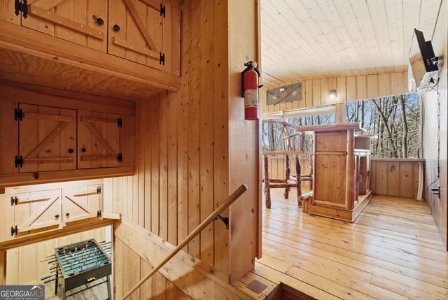 355 Henslee Hollow Lane, Rabun Gap, GA 30568