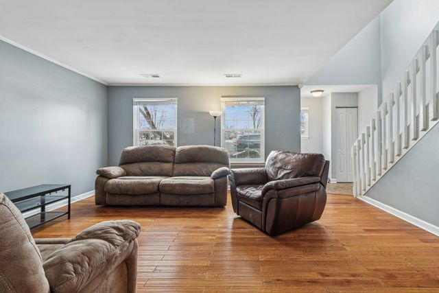 8313 Highpoint Circle F, Darien, IL 60561