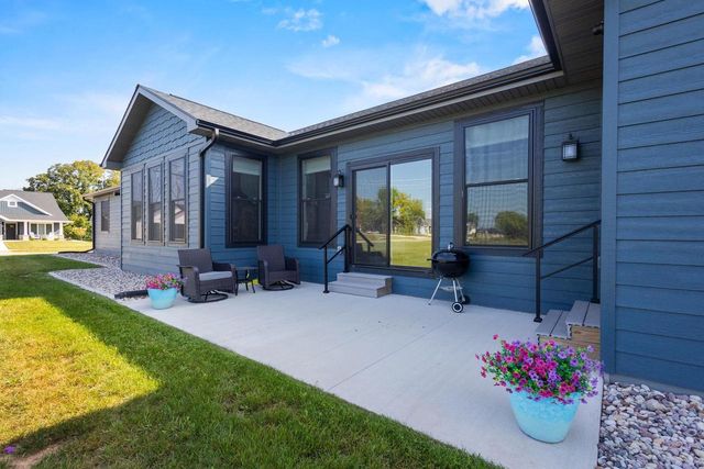 1765 HONOR STREET, Neenah, WI 54956