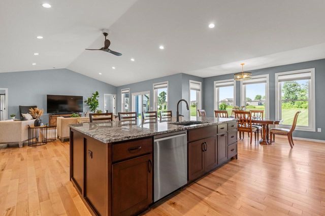 1765 HONOR STREET, Neenah, WI 54956