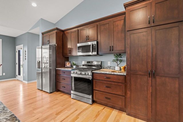 1765 HONOR STREET, Neenah, WI 54956