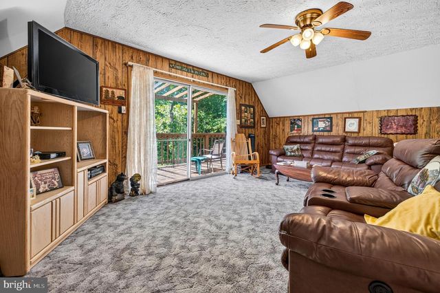1247 SOMERS RD, Luray, VA 22835