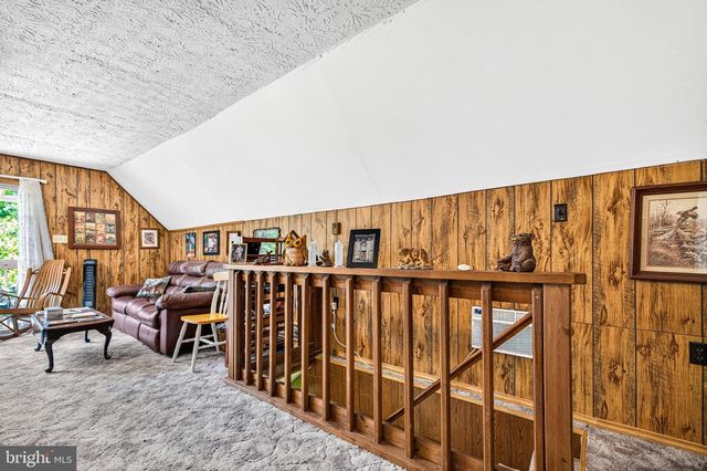 1247 SOMERS RD, Luray, VA 22835