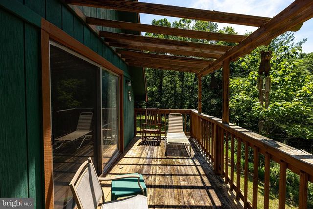 1247 SOMERS RD, Luray, VA 22835