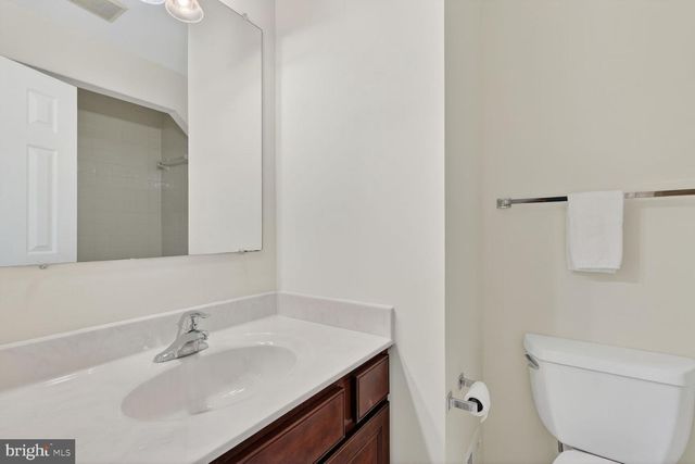 6587 ZOYSIA CT, Alexandria, VA 22312