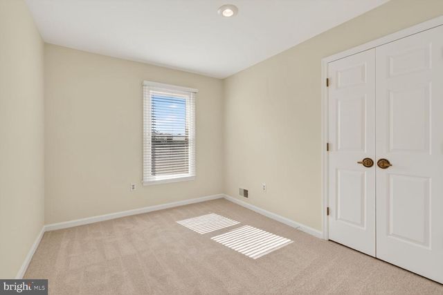 6587 ZOYSIA CT, Alexandria, VA 22312