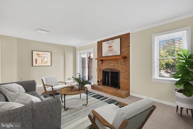 6587 ZOYSIA CT, Alexandria, VA 22312