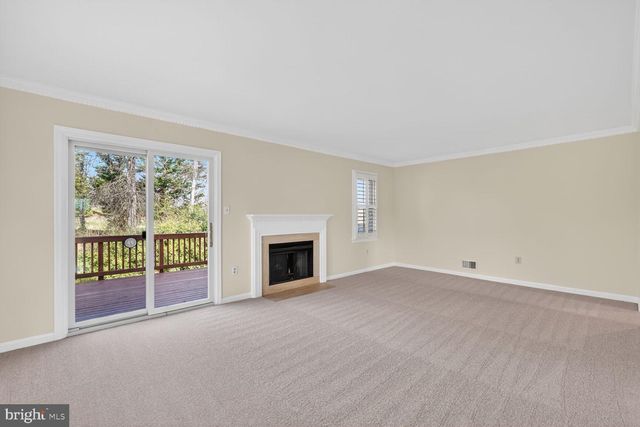 6587 ZOYSIA CT, Alexandria, VA 22312