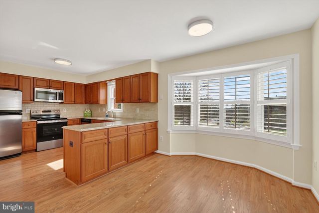 6587 ZOYSIA CT, Alexandria, VA 22312