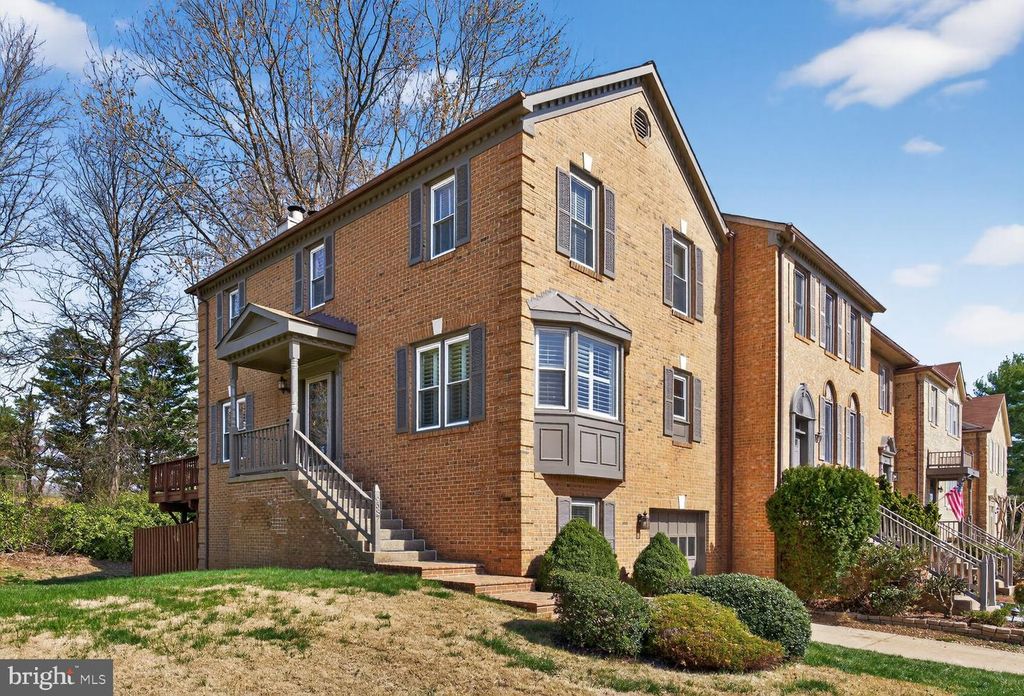 6587 ZOYSIA CT, Alexandria, VA 22312
